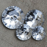 CL-3260 - Faceted Acrylic Button 