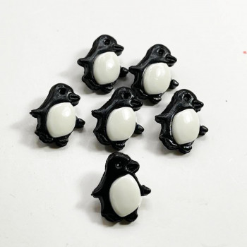 CH-287 White and Black Penguins Button 11/16" 1 Dozen