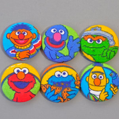 F-1330 Sesame Street Buttons (Set of 6)