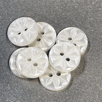 P-1224-Pearly Flower Button,1/2"  Priced Per Dozen